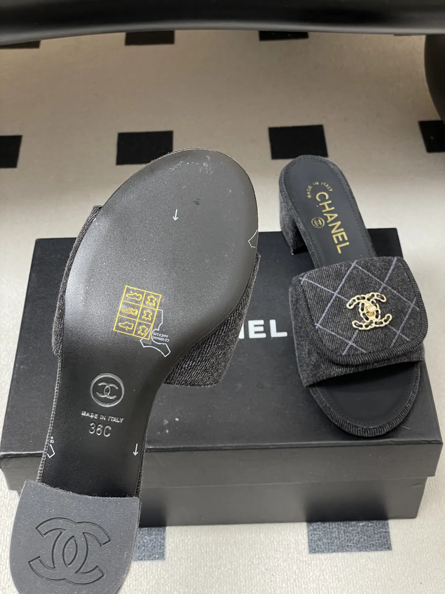 Chanel 黑色牛皮拖鞋 休闲凉拖