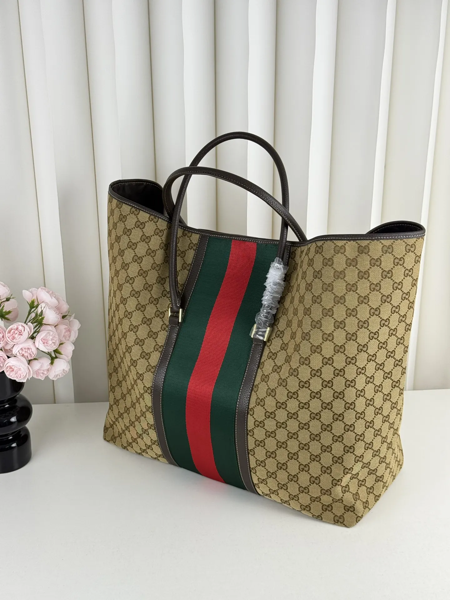 Gucci 老花 帆布 手柄皮質厚实 握感舒適 拉链顺滑 取物超方便 托特包 大容量托特款