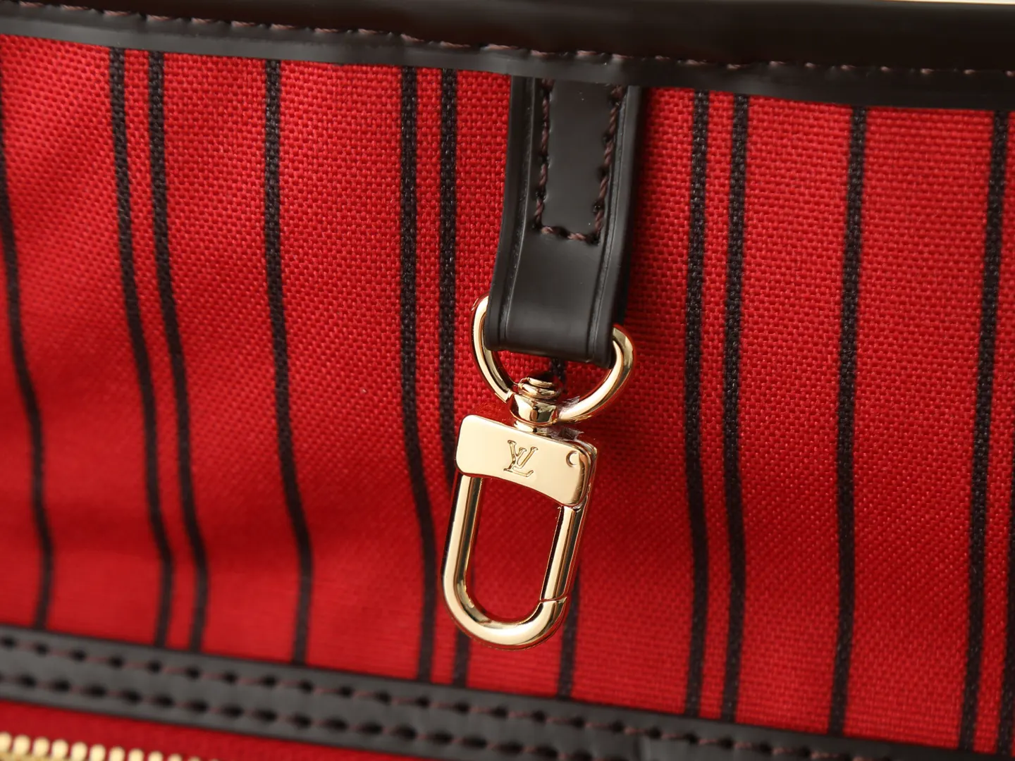 Neverfull 老花 帆布 手拿包 精致手拿款