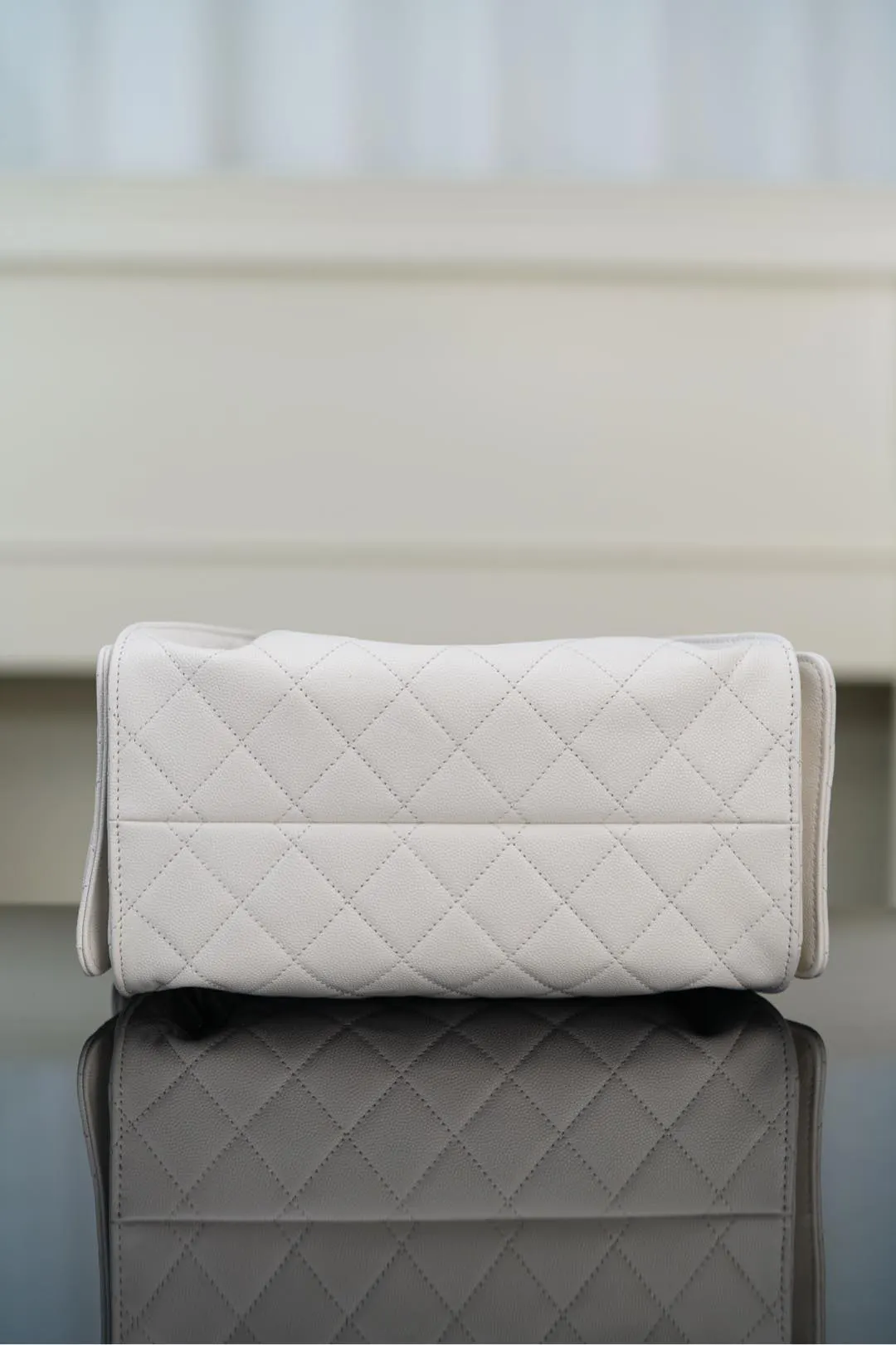 White Bucket Bag Casual