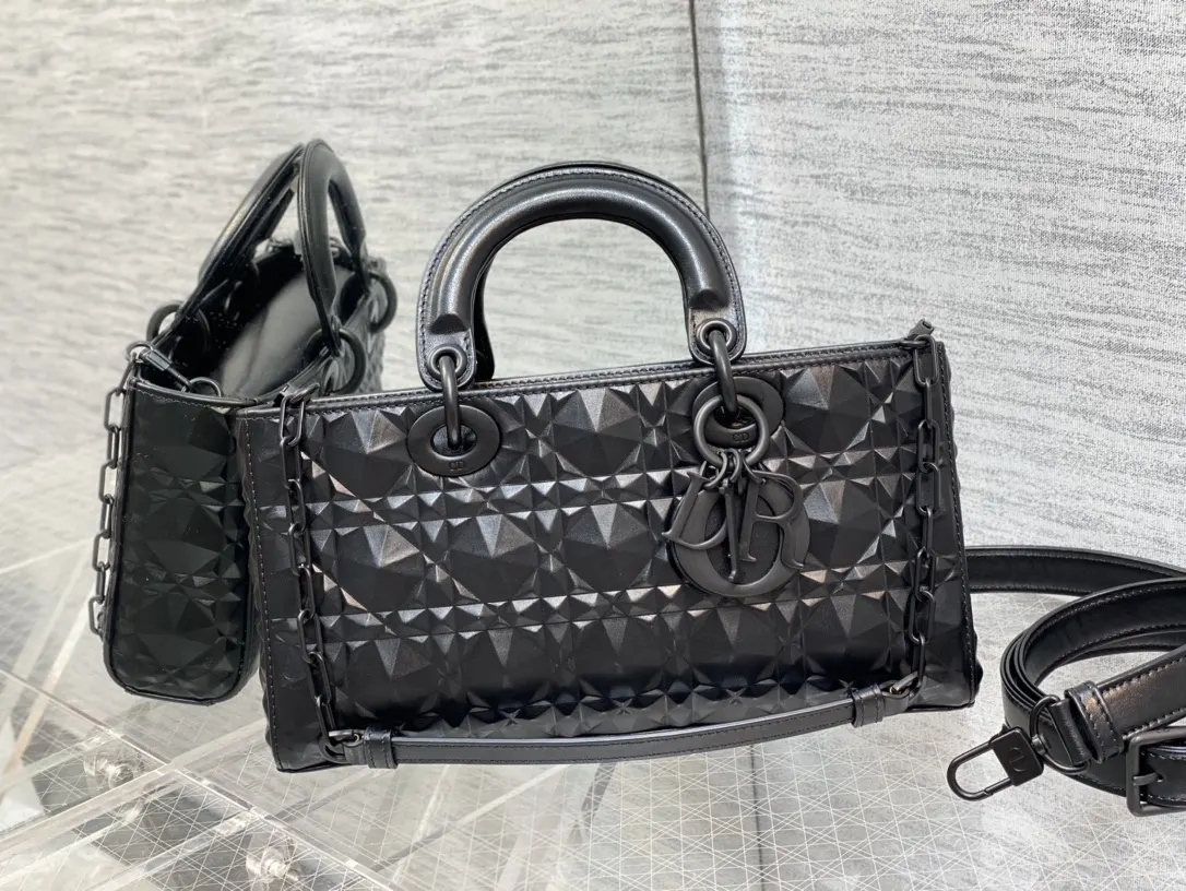 Dior 牛皮 进口 牛皮钻石横款戴妃包 全新D 手提包 通勤手提款