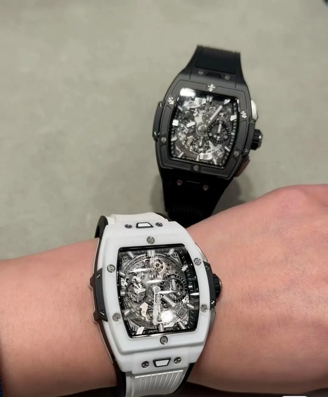 Watch Classic Image 9 Watch Classic Image 9