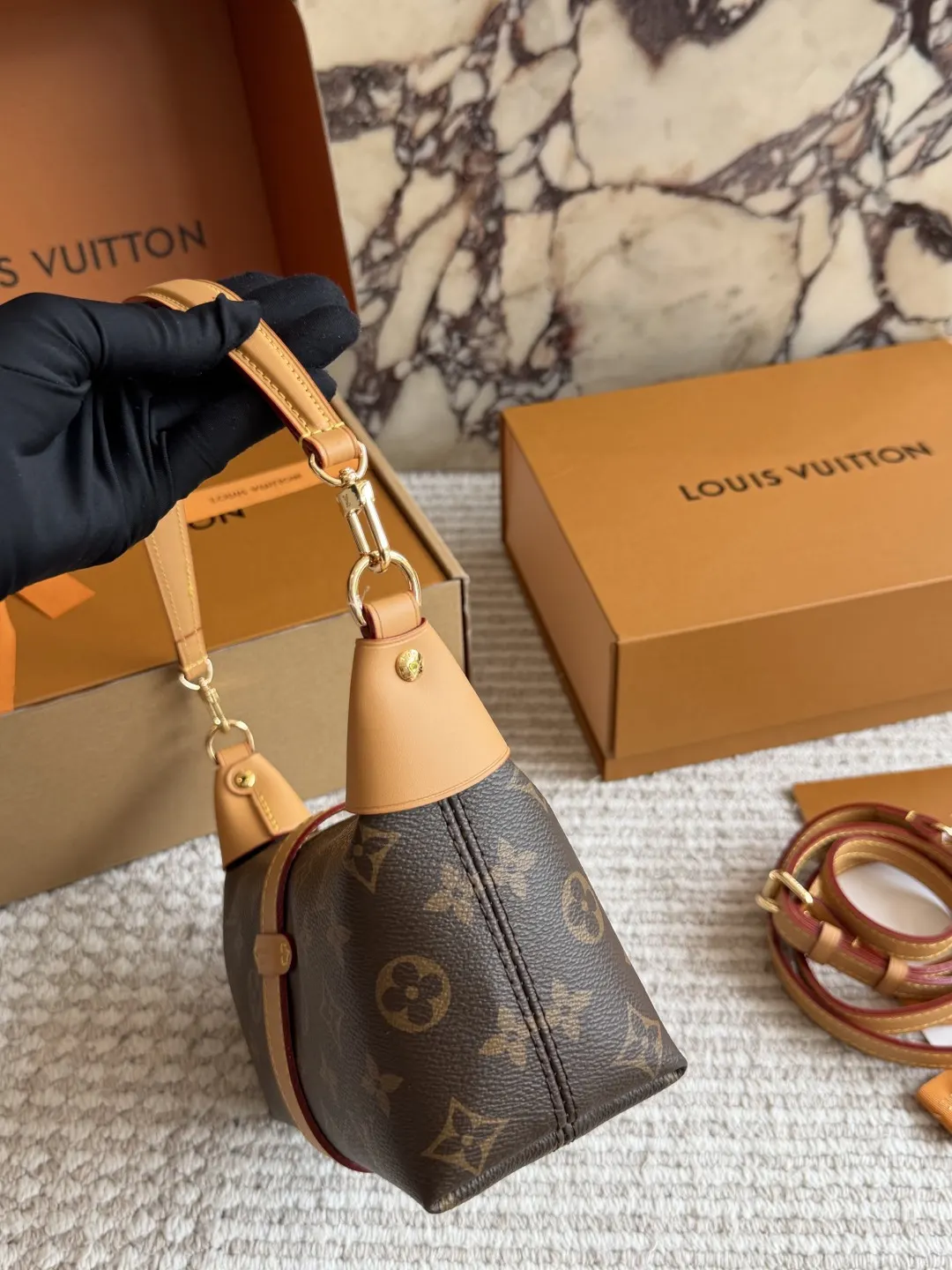LV 粉色 牛仔 丹宁 盒 Pochette Mia 丹宁元宝包 雙肩包 实用雙肩款