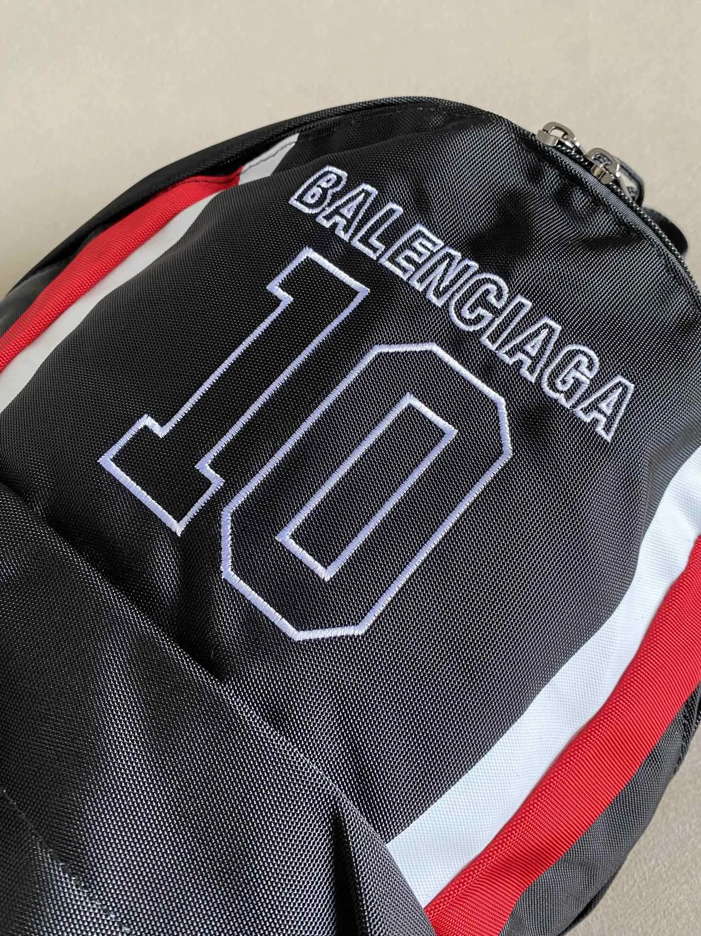 Balenciaga 黑色 帆布 雙肩包 实用雙肩款