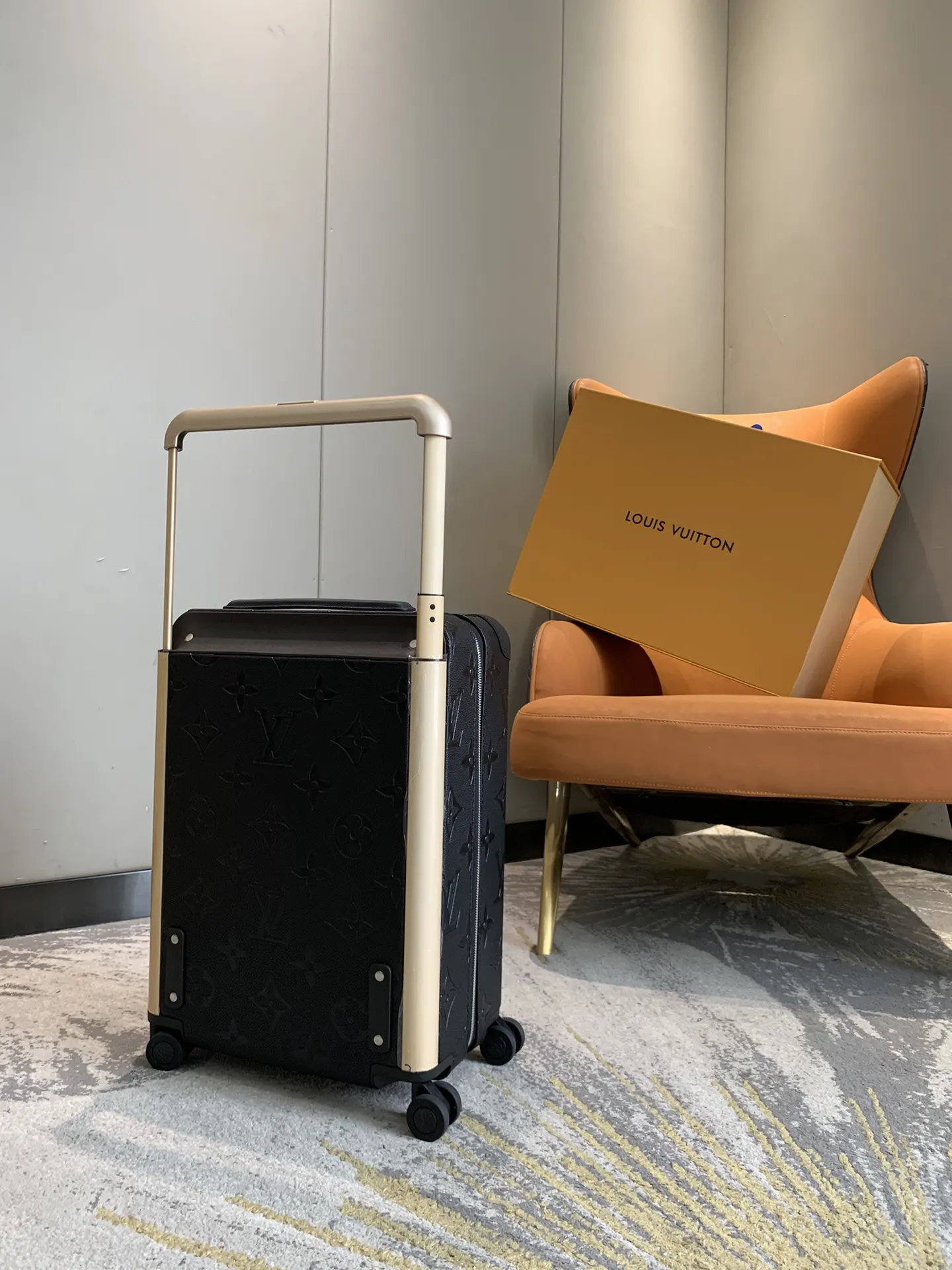 灰色 銀色 拉杆真皮包裹 行李箱 旅行拉杆款 輕便出行款