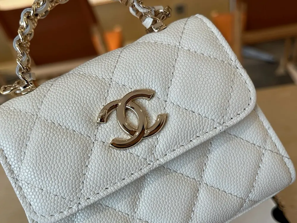 Chanel A96183 Leather Chain Bag