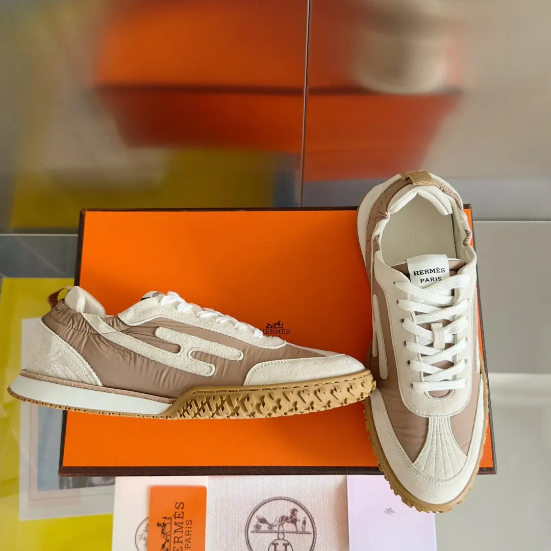 Hermès 运动鞋