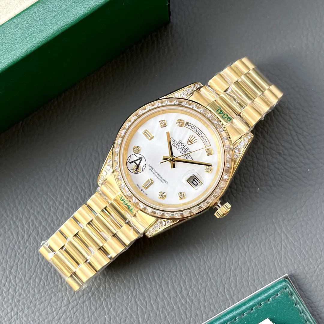 Rolex 品控 每一个腕表出品都经QC员严格检查 校对后 手錶 經典腕表款