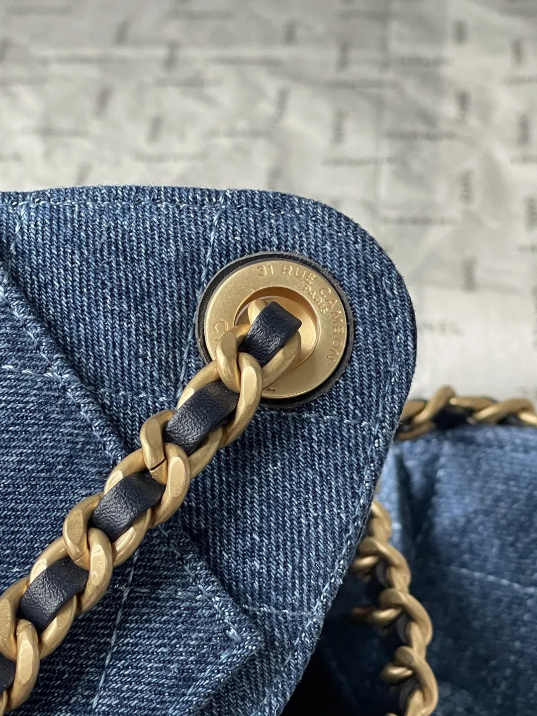 Gold Hobo Shoulder Bag Vintage