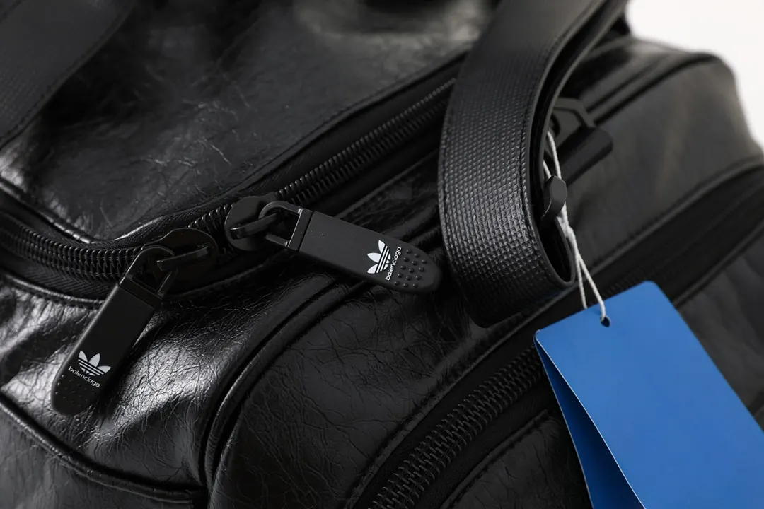 Black White Fashion Item Travel