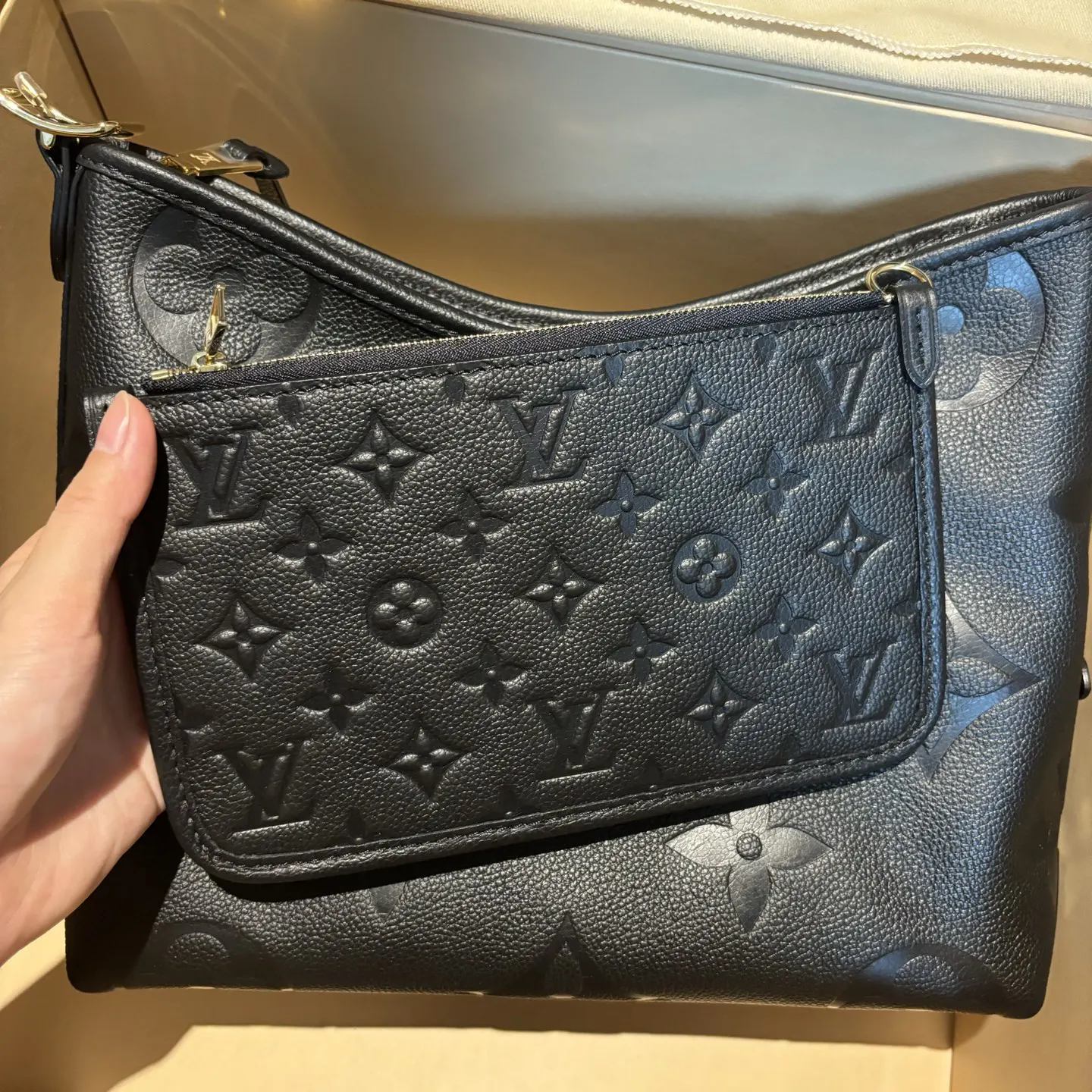 CarryAll 黑色 水桶包 休闲水桶款