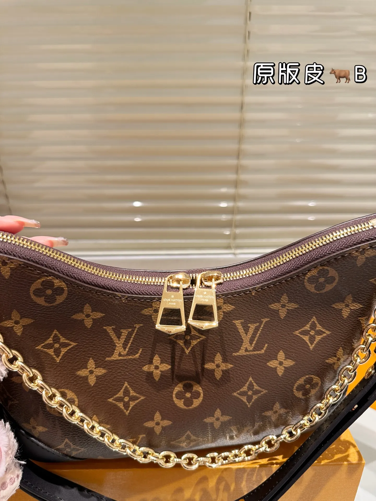 LV 老花 金色 牛皮 把肩带拆掉只用鏈條 雞就是个单问包 鏈條包 精致鏈條款