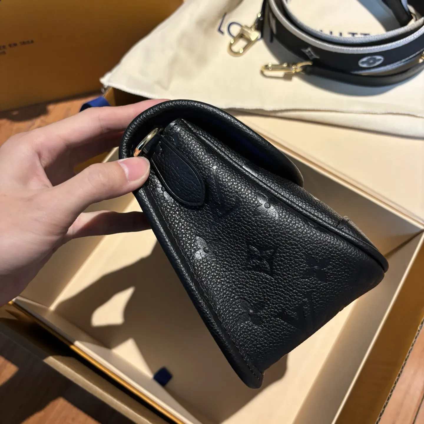 Black Hobo Shoulder Bag Vintage