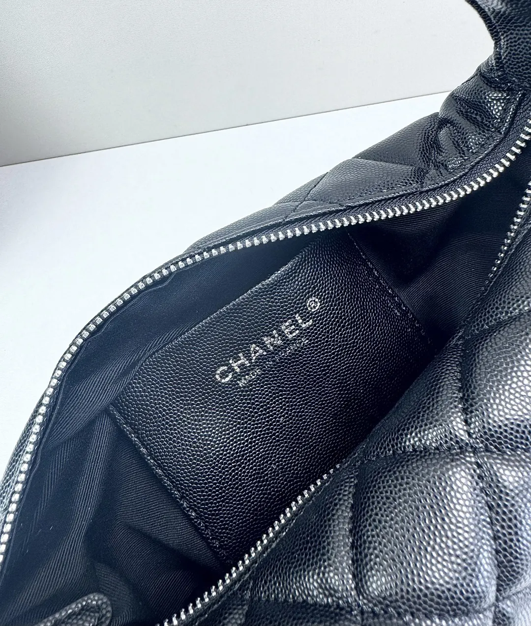 CHANEL 饭盒包 超美 很有質感又很轻松的一个包型 貌 斜背包 輕便斜挎款