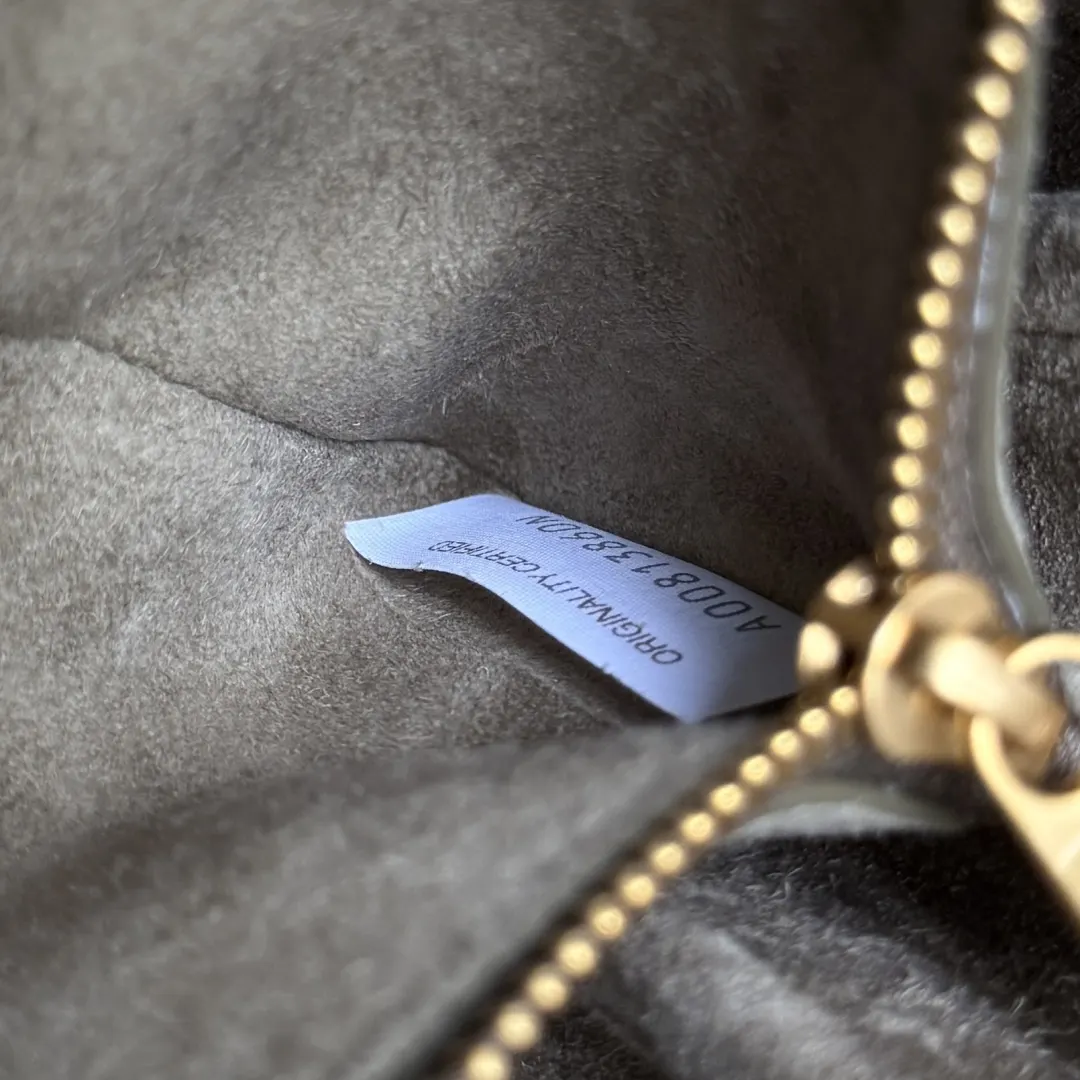 Bottega Veneta 手拿包 精致手拿款(數字9) Bottega Veneta 手拿包 精致手拿款(數字9)