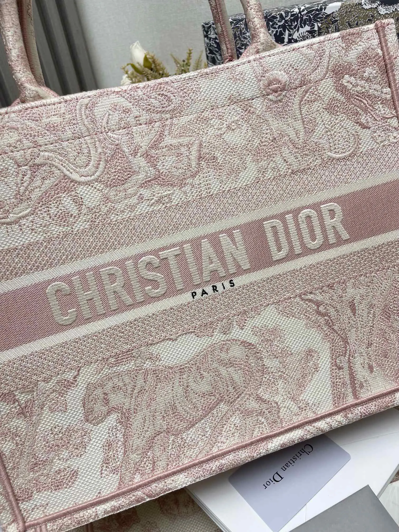 粉老虎中号 火 旅行包 大容量旅行款