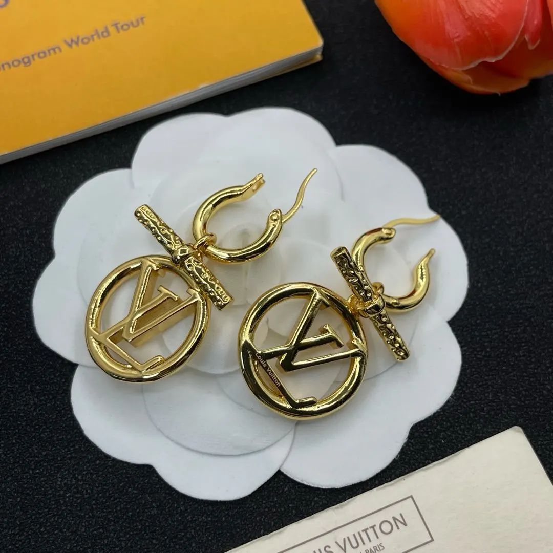 Louis Vuitton 耳钉 小巧点缀 耳饰