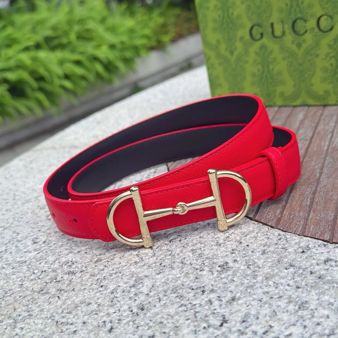 Gucci 双G扣牛皮双面腰带 商务休闲款