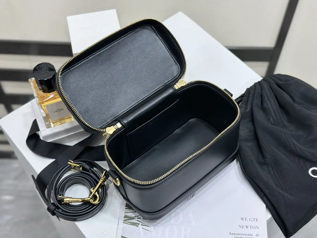 Celine 黑色 牛皮 化妝包 便携收納款
