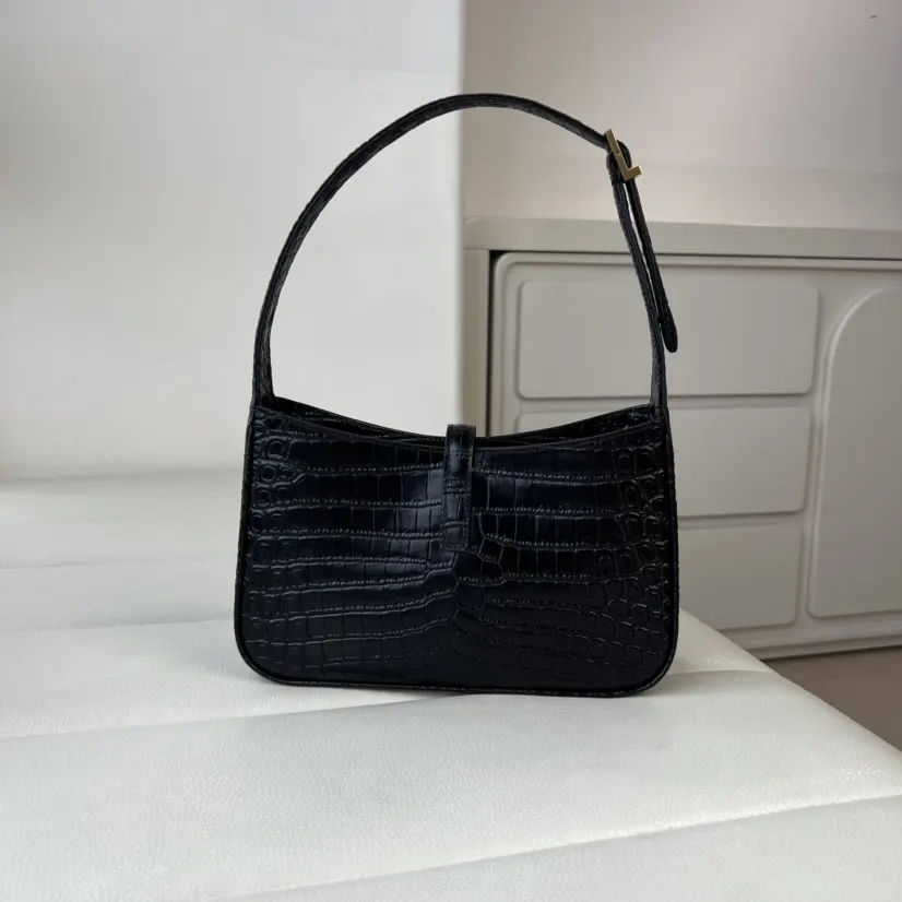 Hobo Shoulder Bag Vintage Leather