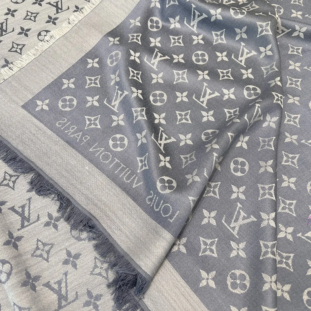Louis Vuitton 羊毛 提花 四叶草 披肩 保暖披肩 圍巾