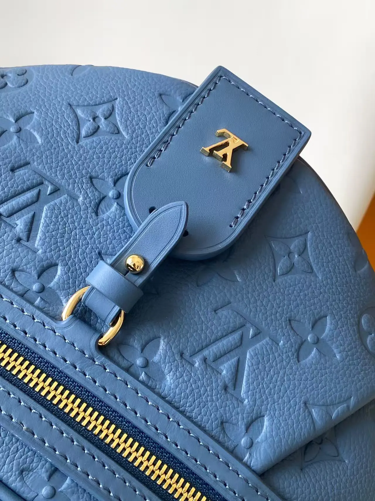 Gold Belt Bag Casual Leather