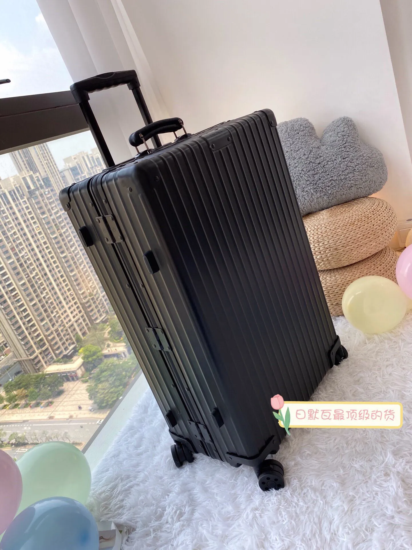 Black Silver Suitcase Travel Lightweight Vintage
