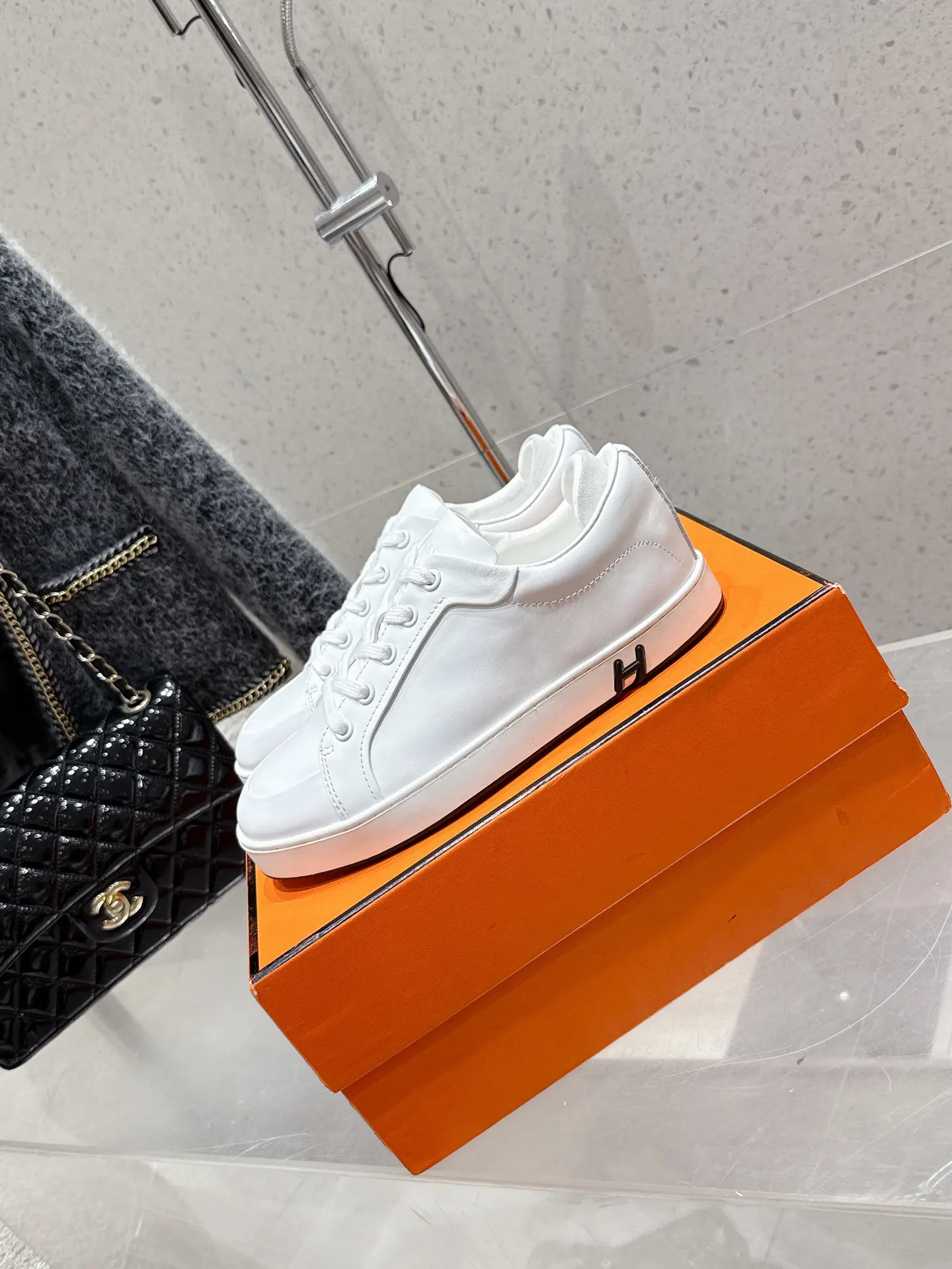 Hermès 绝对是最值得买的 羊皮 鞋履 舒適 運動鞋(數字5) Hermès 绝对是最值得买的 羊皮 鞋履 舒適 運動鞋(數字5)