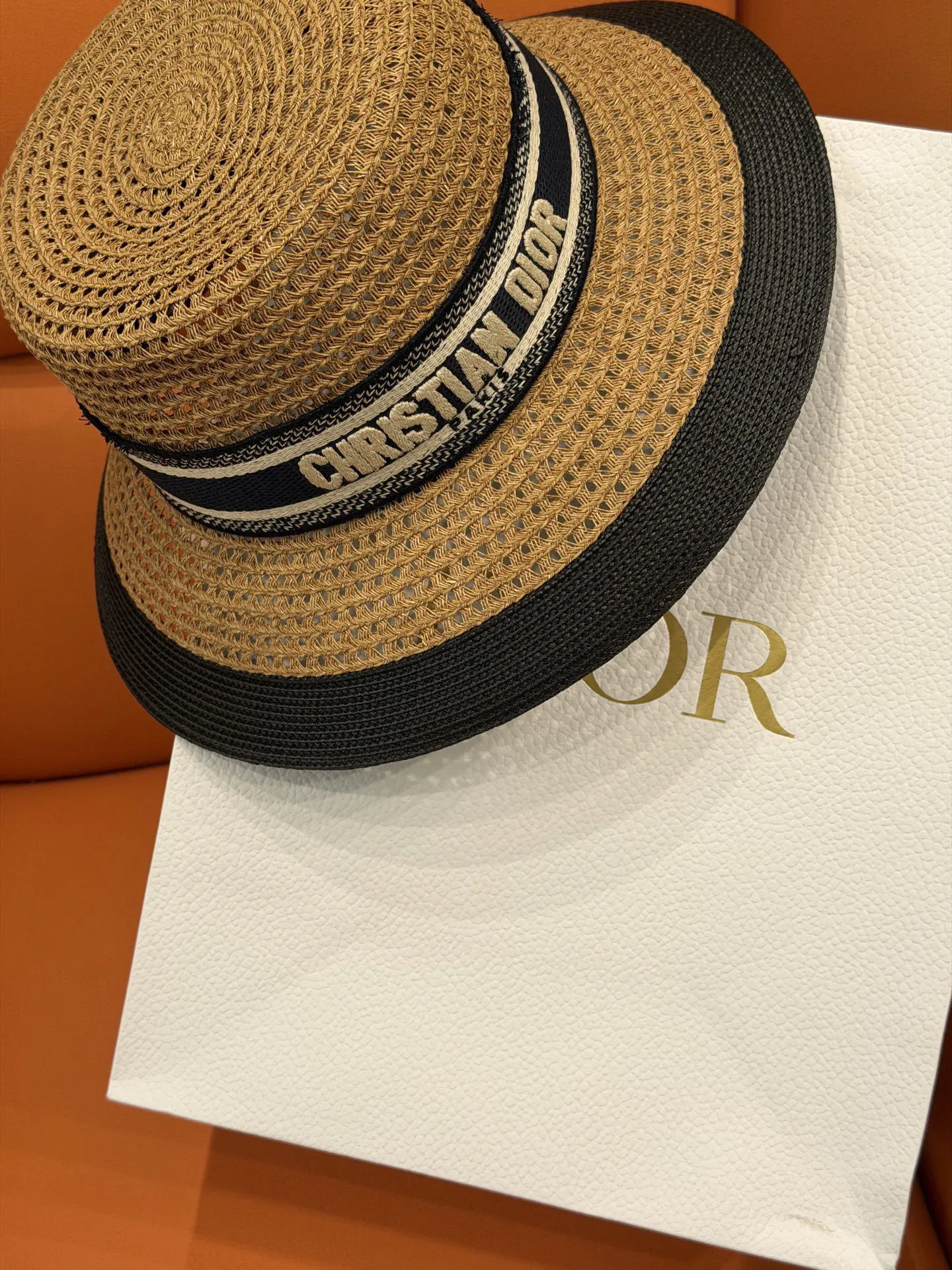 Dior 草编渔夫帽 黑色织带 帽子