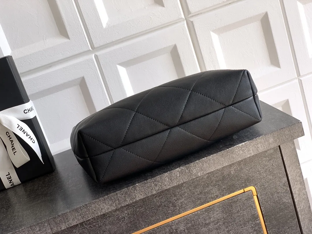 Hobo Shoulder Bag Vintage