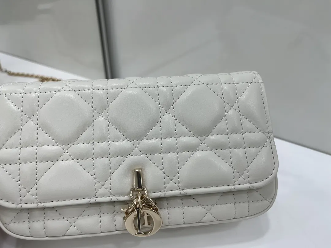 Dior Lady 羊皮 鏈條包 精致鏈條款