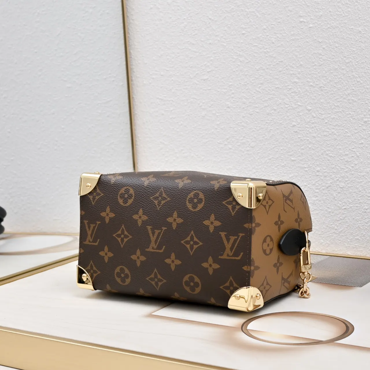 LV Speedy chain bag, shoulder crossbody Image 5 LV Speedy chain bag, shoulder crossbody Image 5