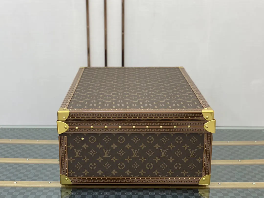 LV 金色 帆布 硬箱 纯铜五金 硬箱 著名的 行李箱 旅行拉杆款 轻便出行款