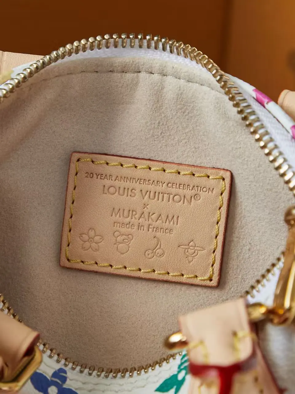 LV 白色彩色老花Speedy手袋 彩绘款(數字18) LV 白色彩色老花Speedy手袋 彩绘款(數字18)