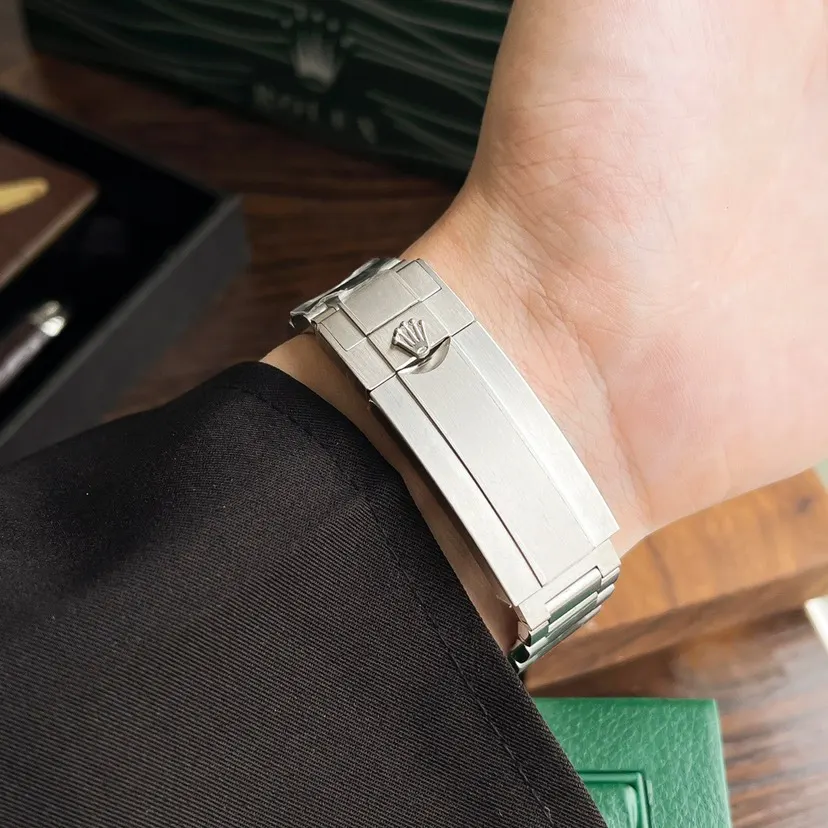Rolex 手錶 劳力士黑水鬼潜航者型系列是經典腕表的典 經典腕表款