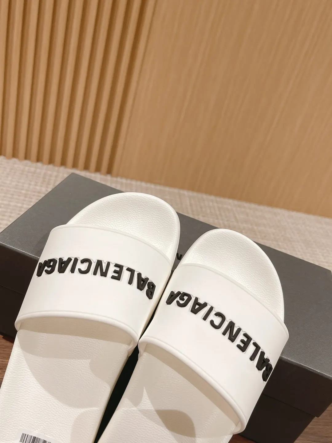 Balenciaga 牛皮 运动鞋 休闲运动