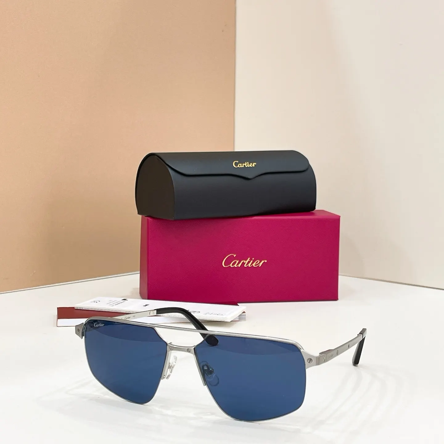 Cartier 墨镜 時尚防晒款