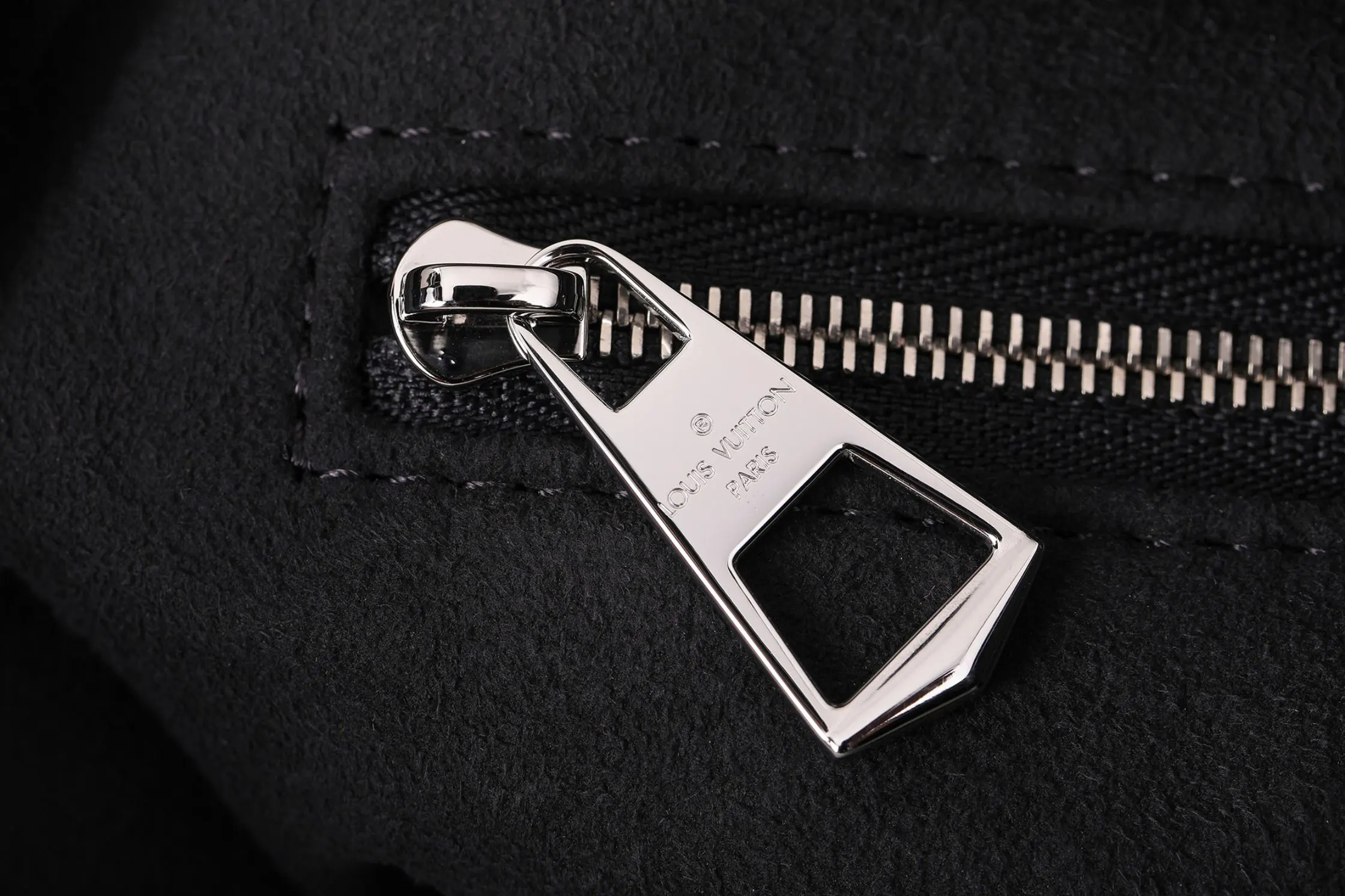 CarryAll 雙肩包 实用雙肩款