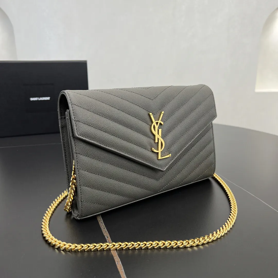 Chain Bag Leather