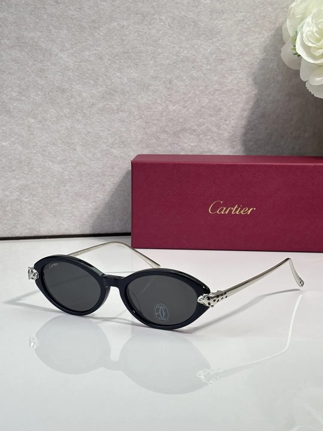 Cartier 墨镜 时尚防晒款 款12
