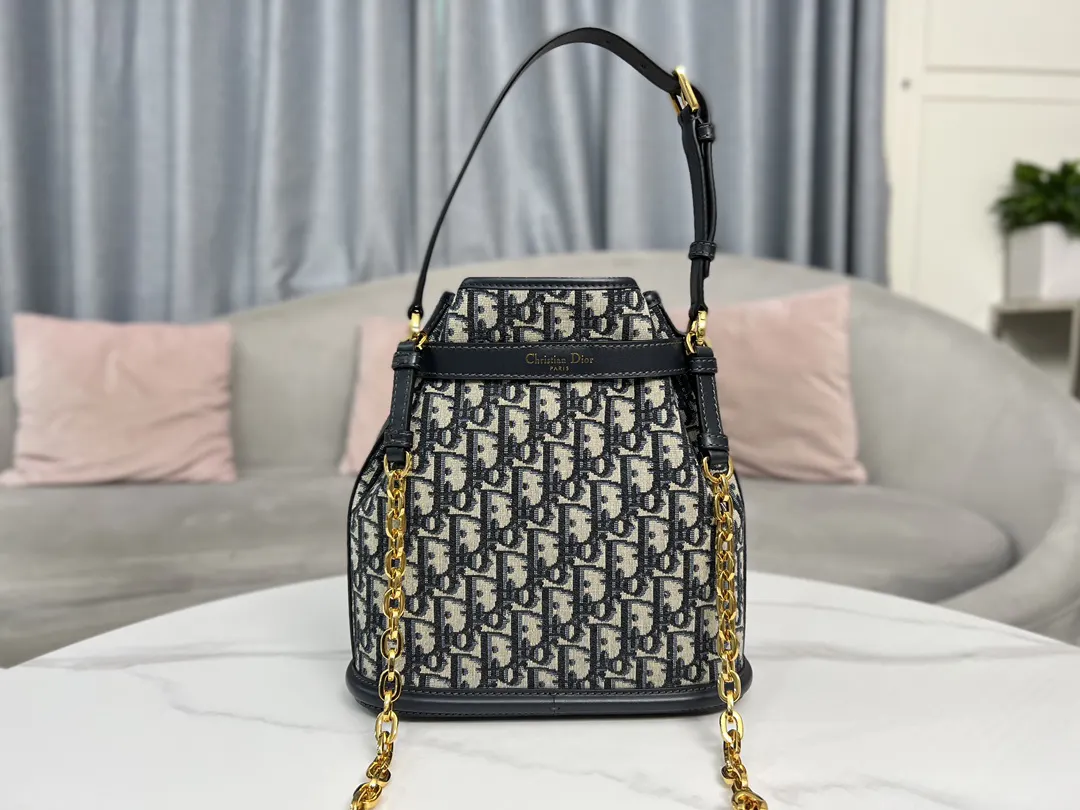 Dior Oblique老花牛皮水桶包 手提斜挎