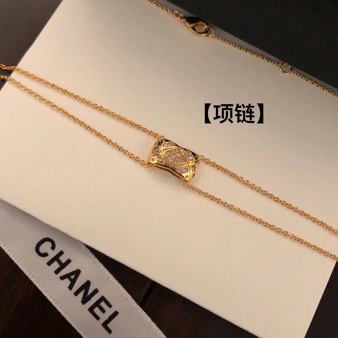 Chanel 玫瑰金 金色 满钻 格纹 项链 精致锁骨链