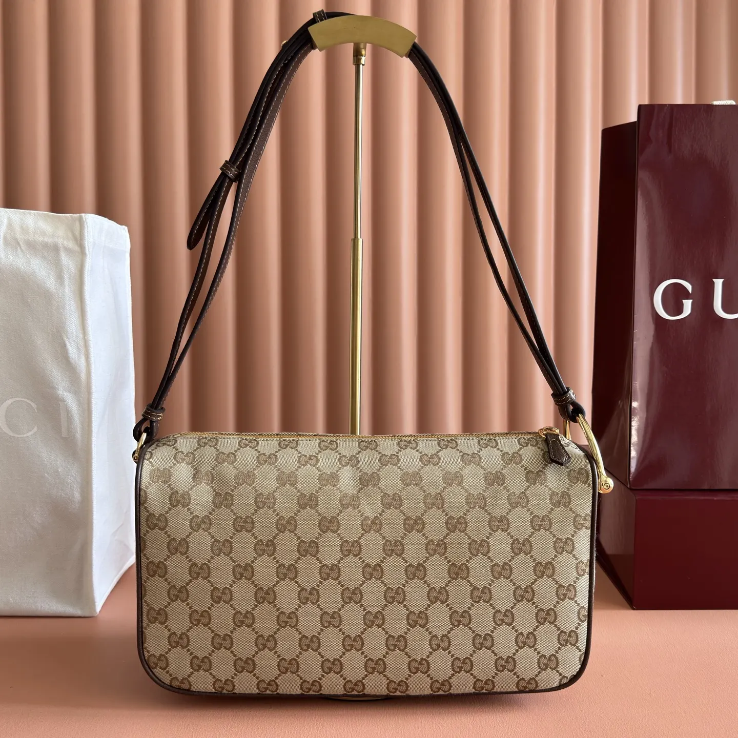 Gucci 棕色 金色 牛皮 腋下包 復古腋下背款