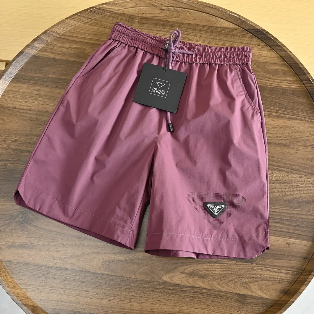 Prada 三角标 短裤