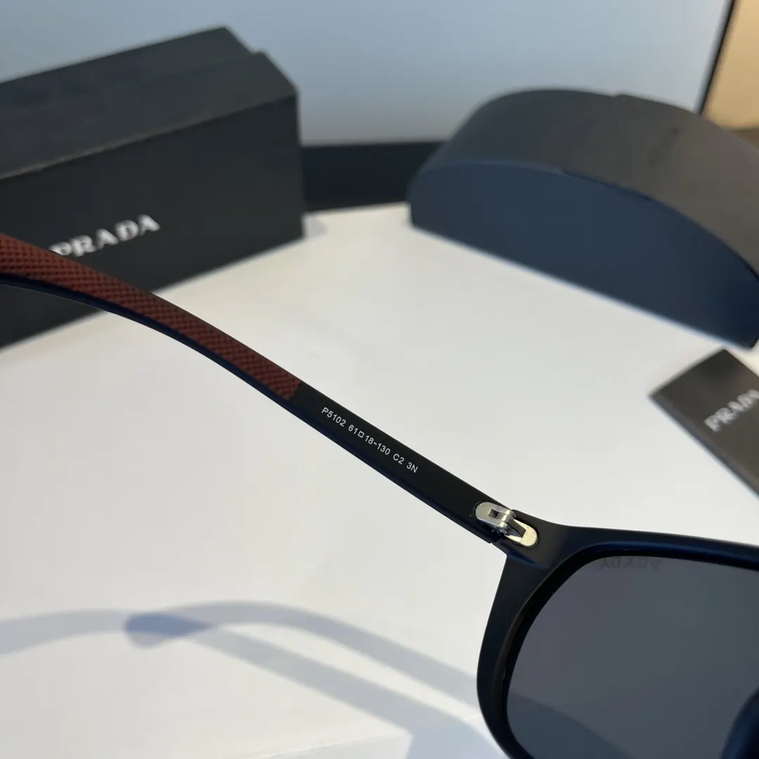 Prada 太阳眼镜 时尚遮阳 太阳镜