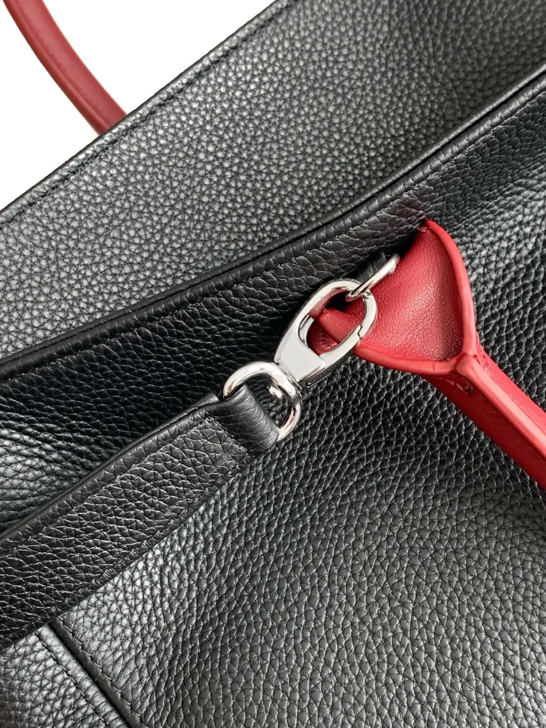 Chanel Tote Bag Leather