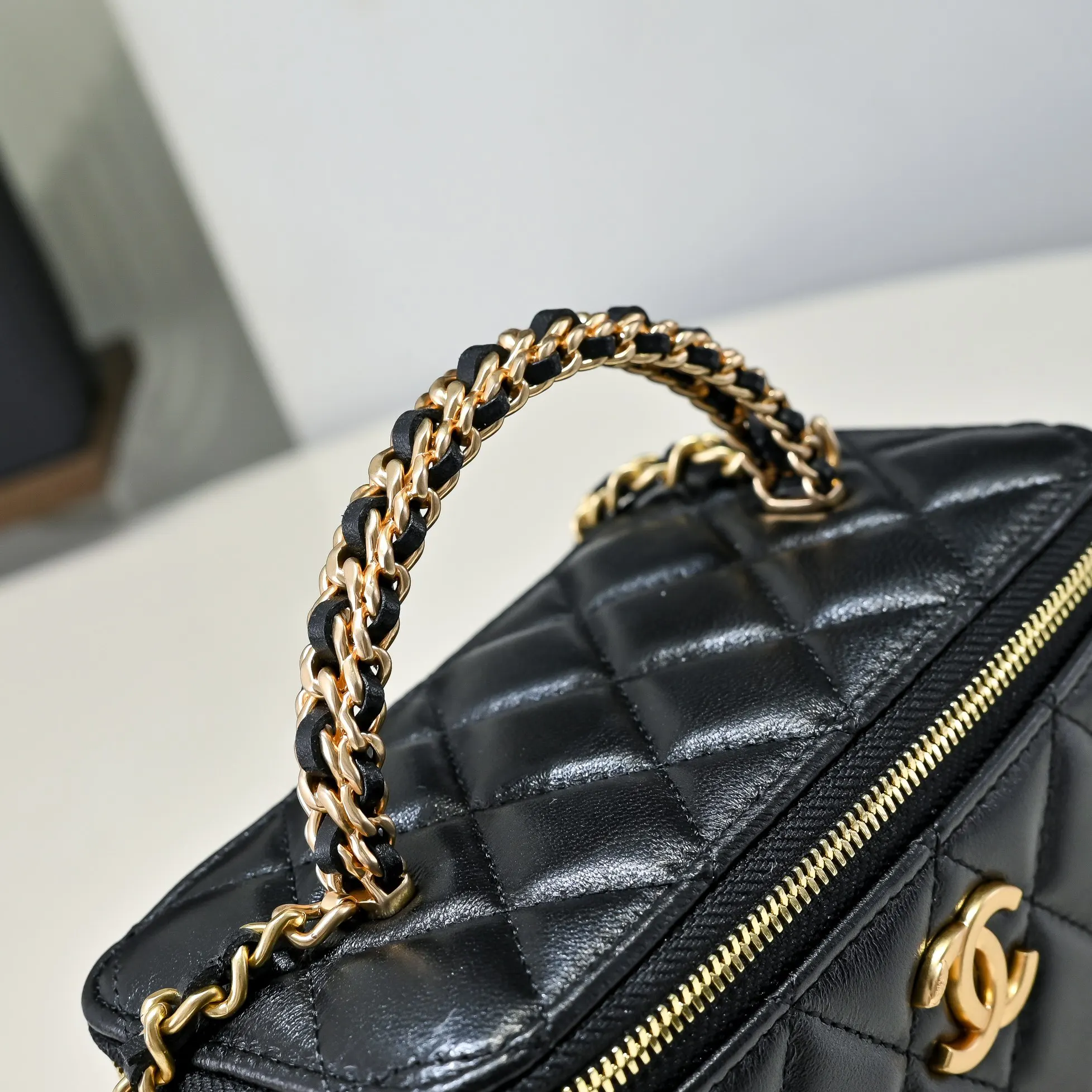 Chanel Cosmetic Pouch Vintage Fashion