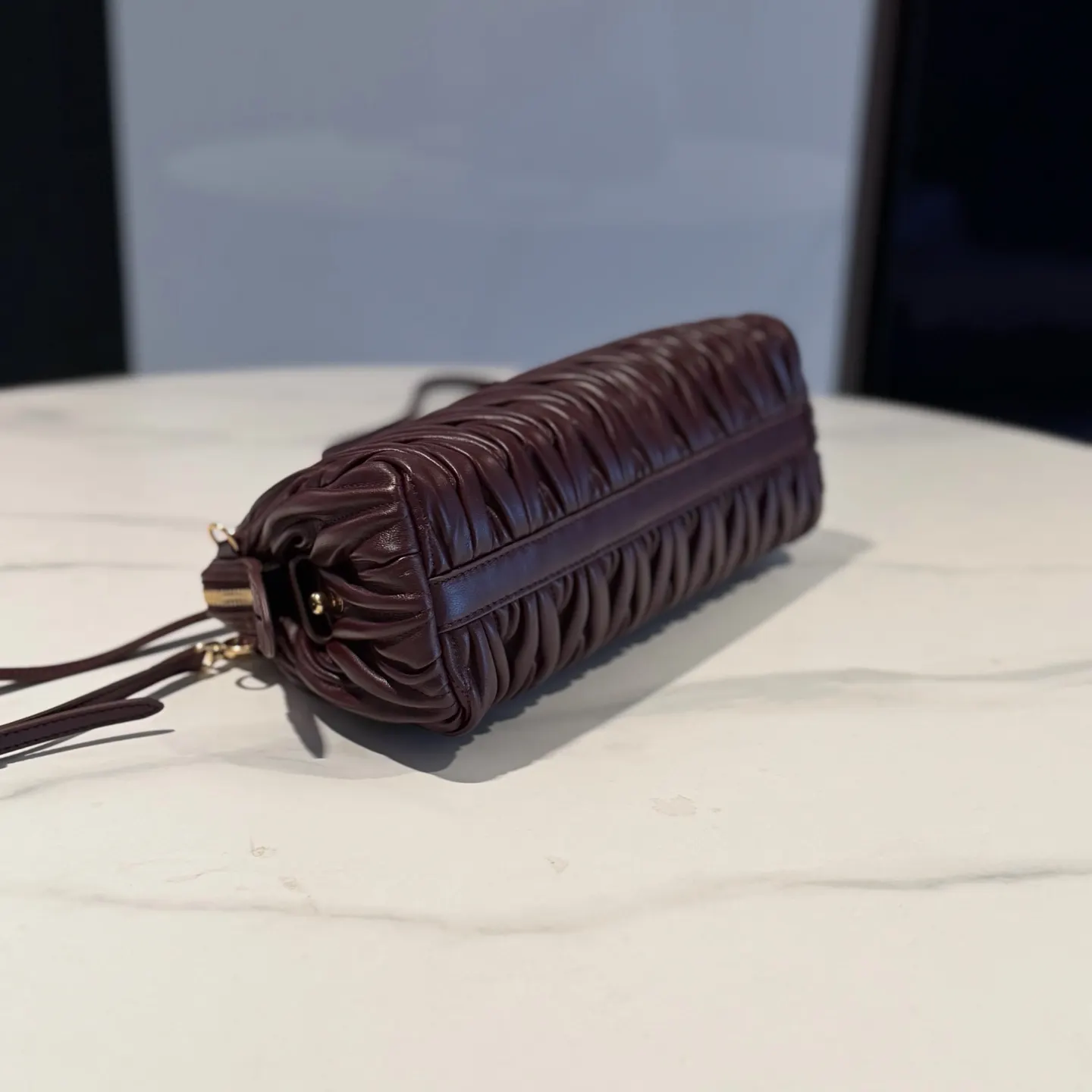 羊皮 包身小巧 手拿 單肩 斜挎 雙肩多种背法 搭 超灵活 雙肩包 实用雙肩款