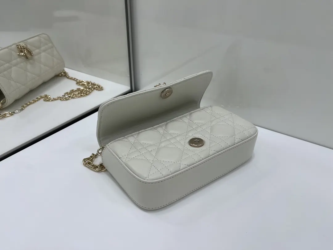 Dior Lady 羊皮 鏈條包 精致鏈條款
