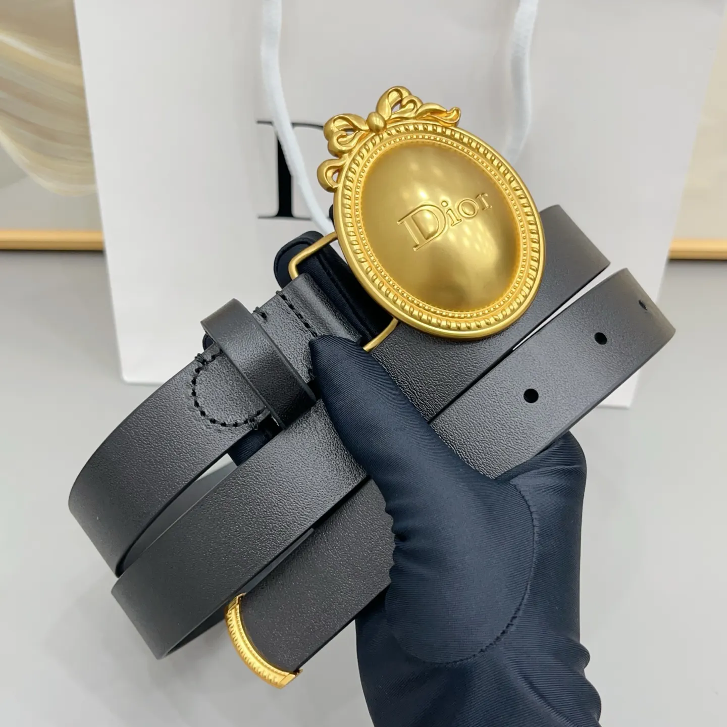 Dior 黑色小牛皮裙装 精致穿搭款